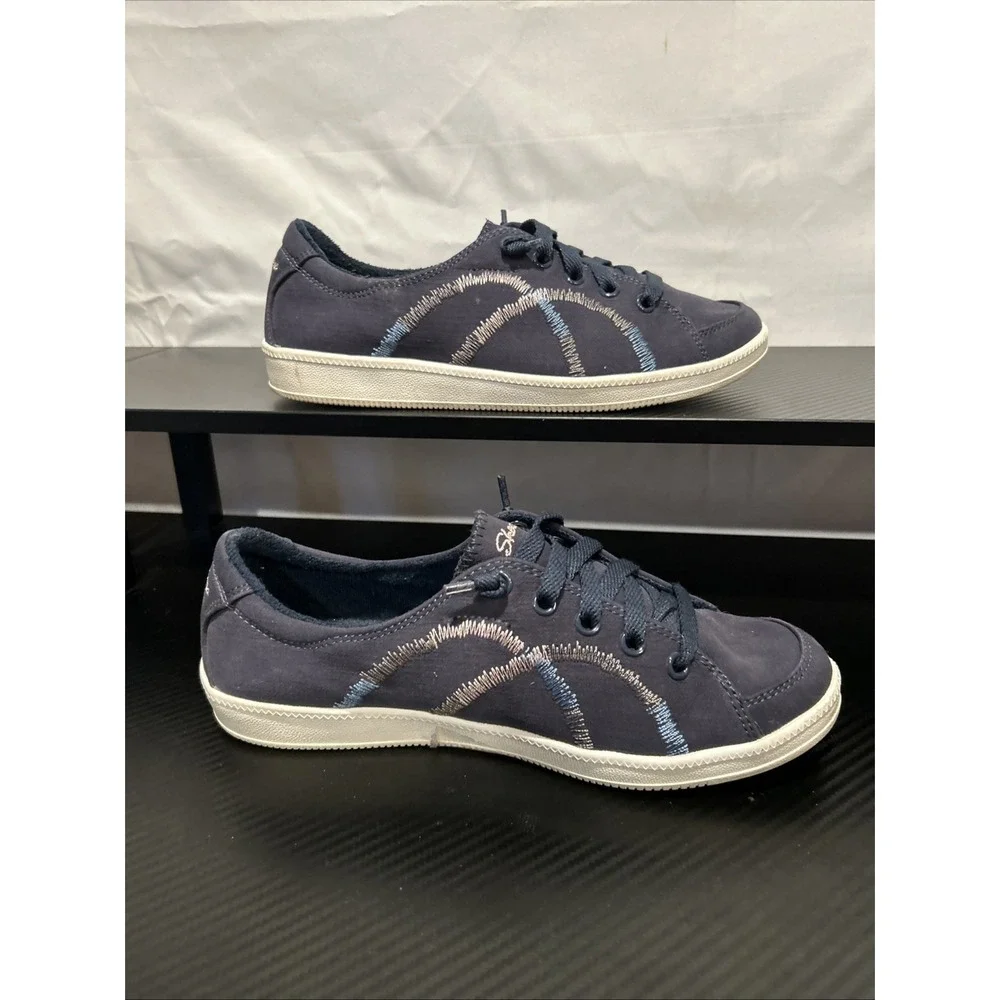 Skechers Madison Ave‎ Take A Walk Sneakers Size 7.5